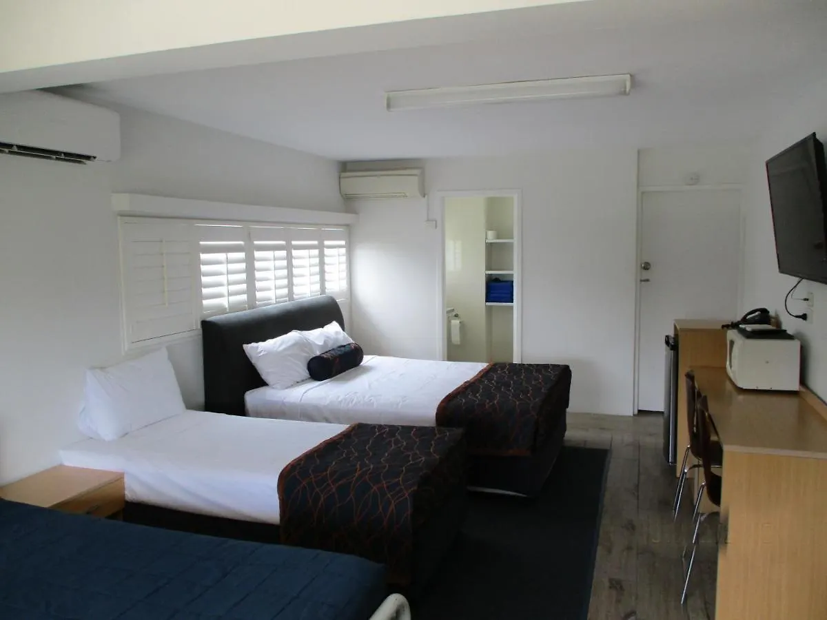 ***  Airway Motel Brisbane Australia