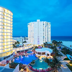 Krystal Grand Station touristique