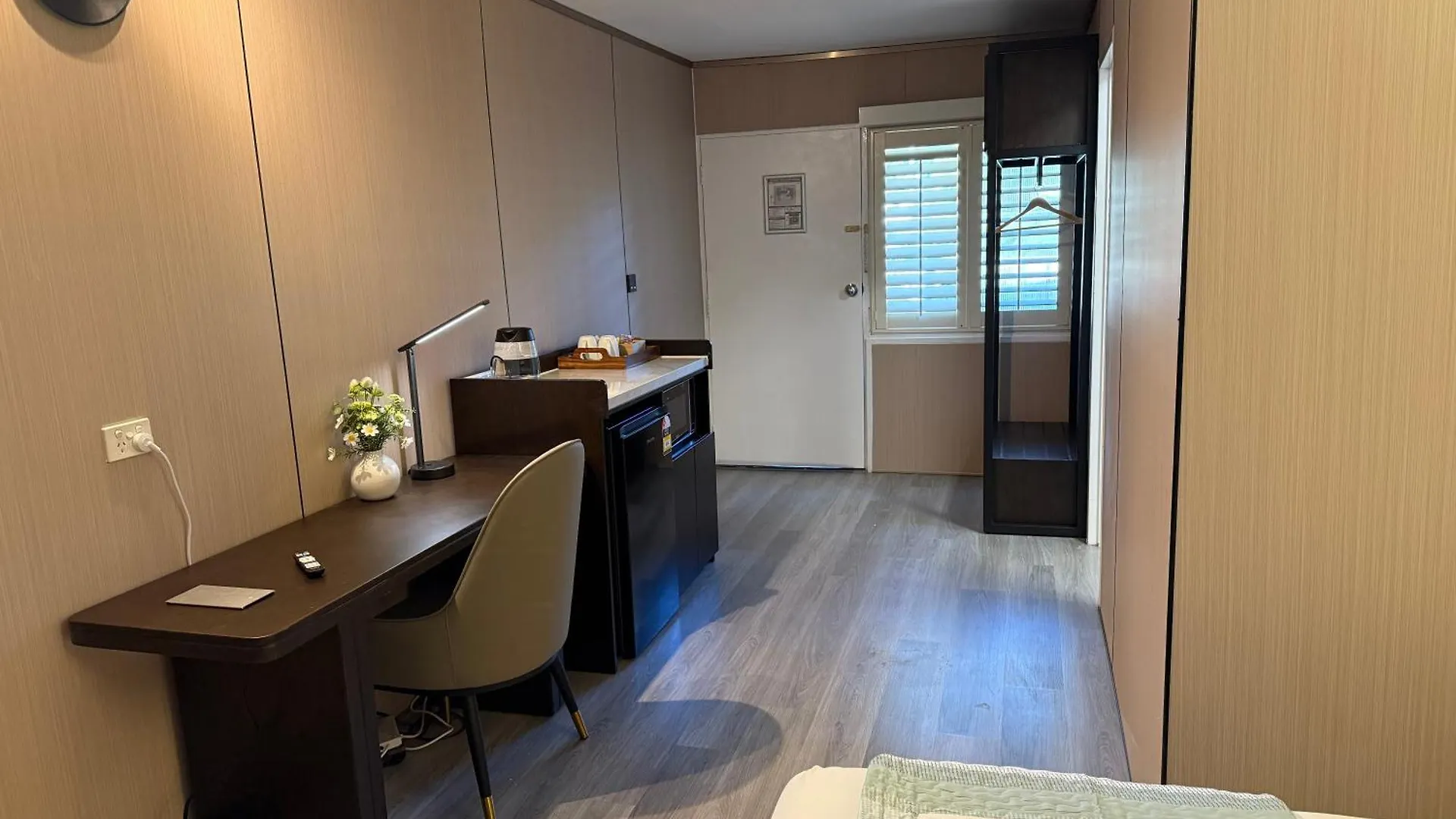 ***  Airway Motel Brisbane Australia